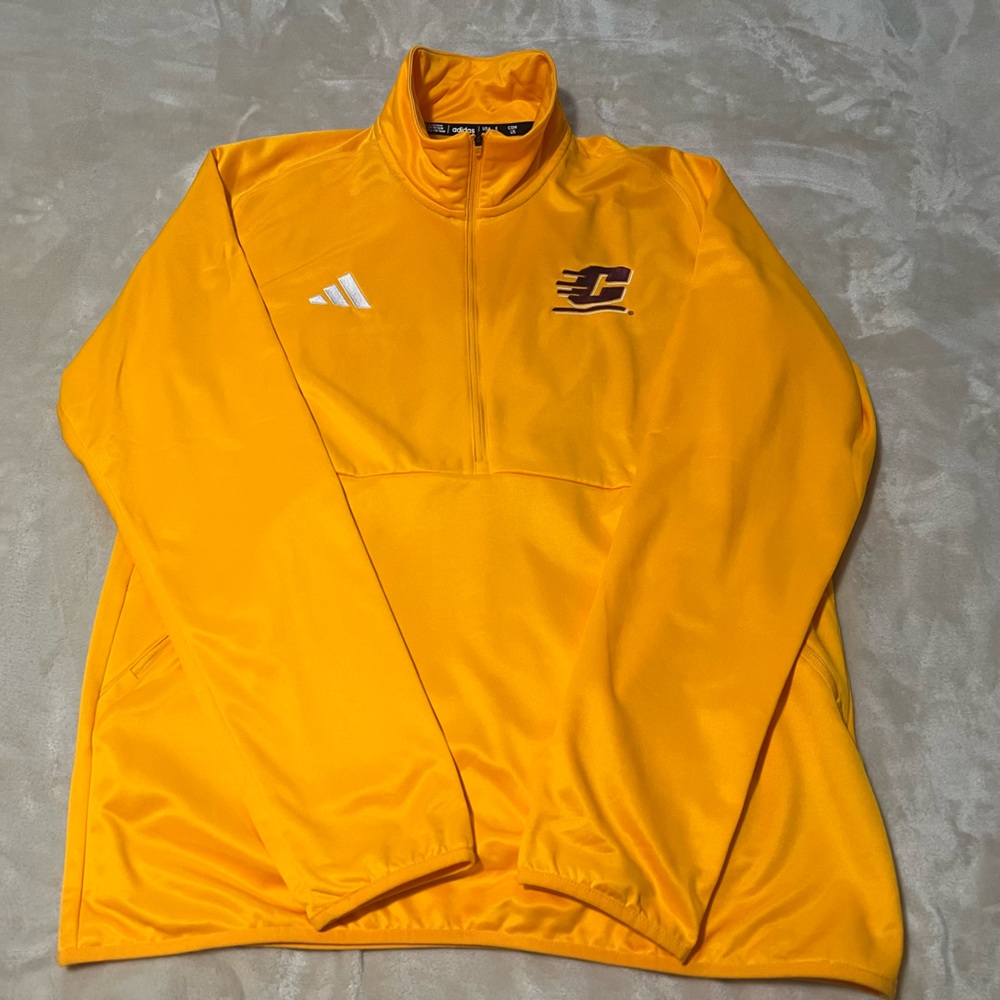 CMU pullover